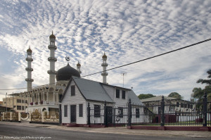 Mosk and entrance synagogue